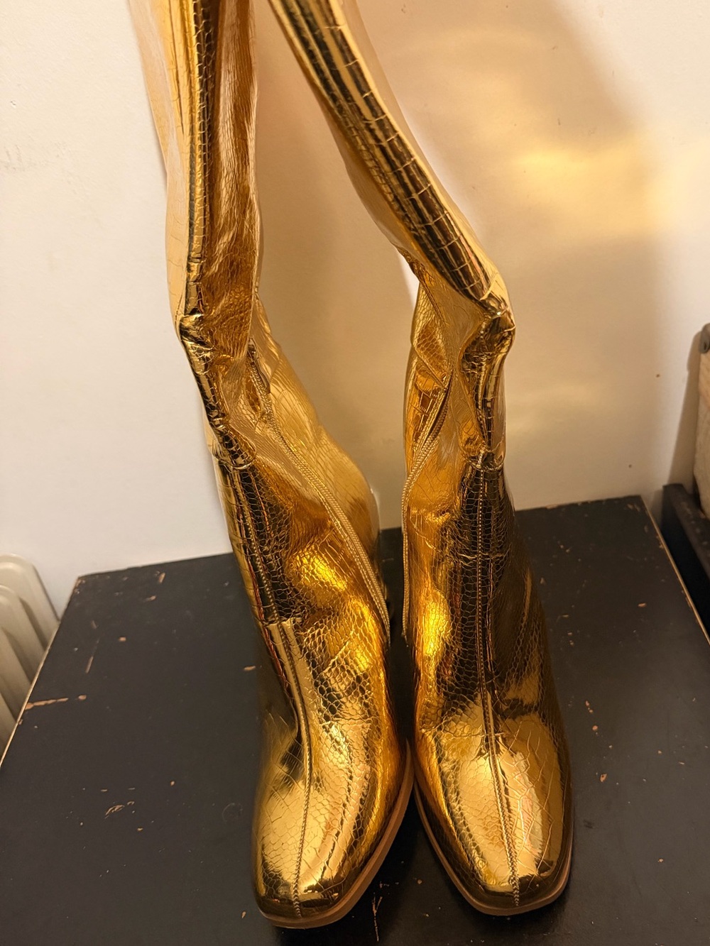 EGO Highland Gold Croc Metallic Statement Heel Knee High Boots Size 9